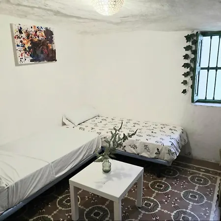 Casa Cueva Puerta Paterna